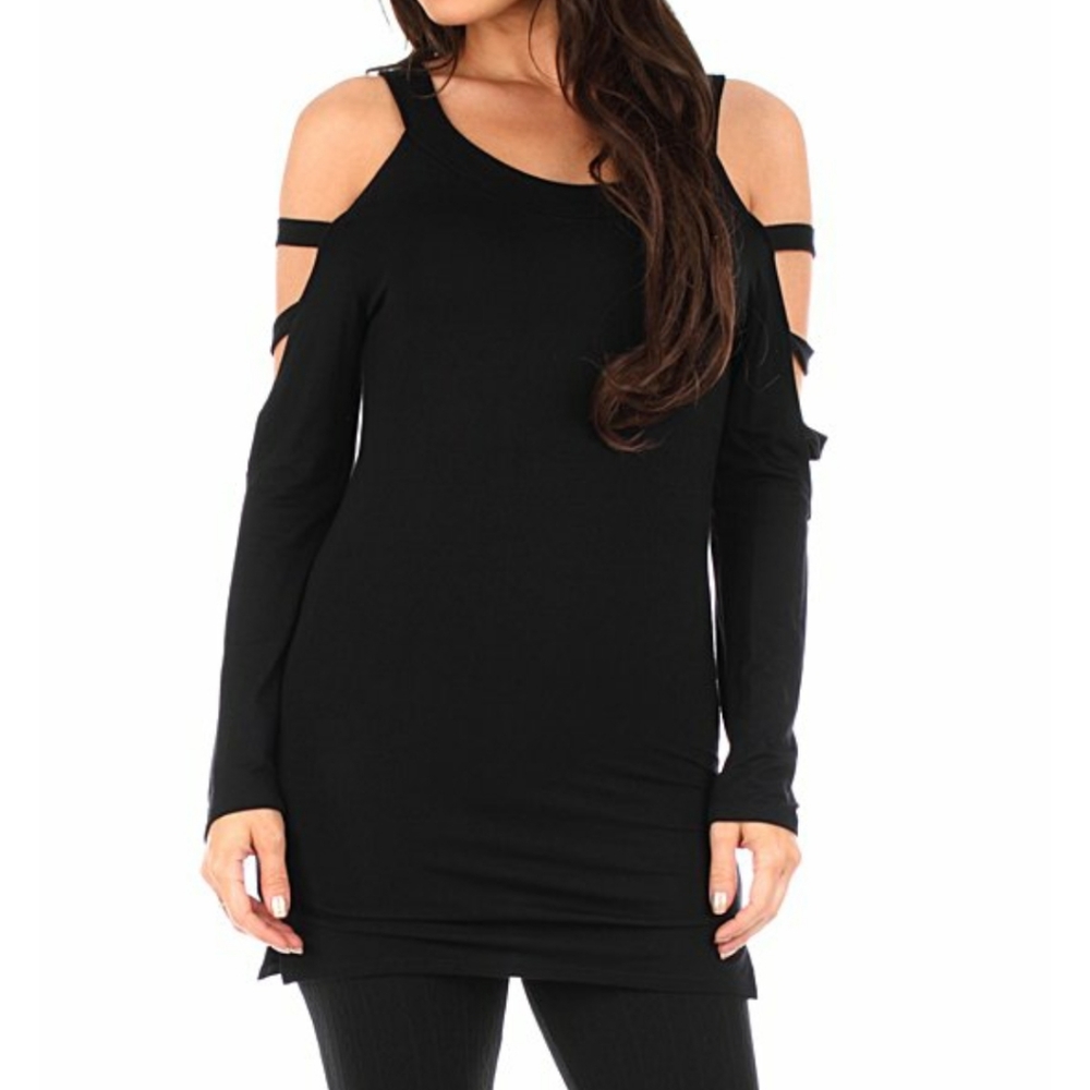 NWOT Cutout Sleeve Tunic
